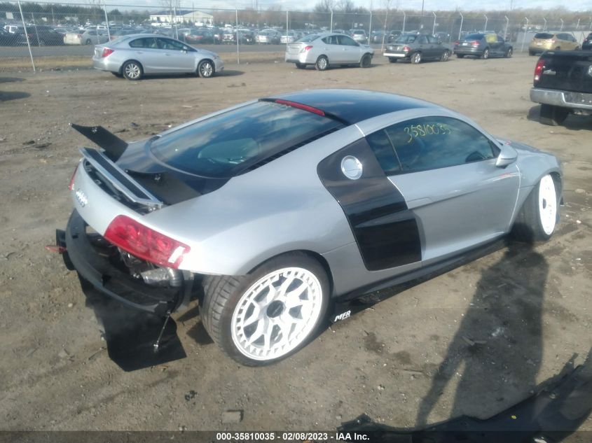 Audi R8 2009г.