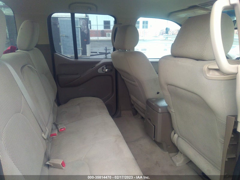 Nissan Frontier 2006г.