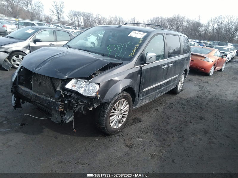 Chrysler Town & Country 2011г.