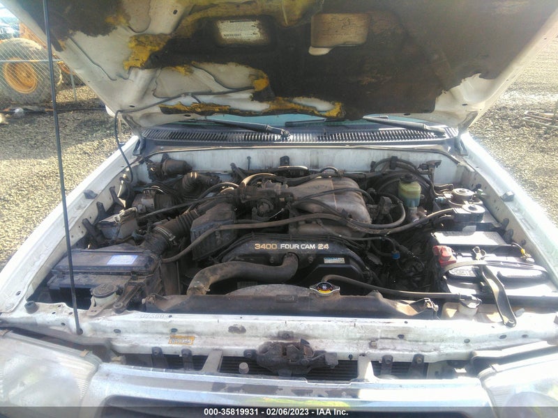 Toyota 4Runner 2000г.