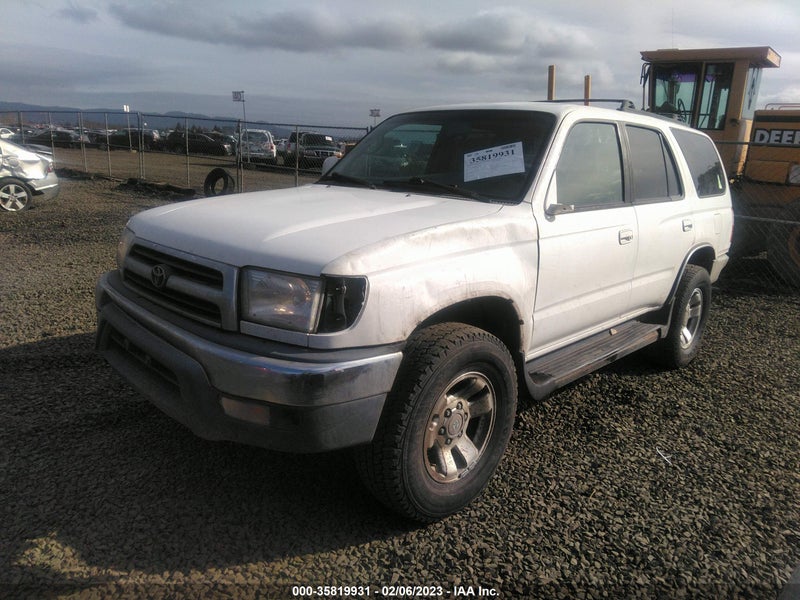 Toyota 4Runner 2000г.