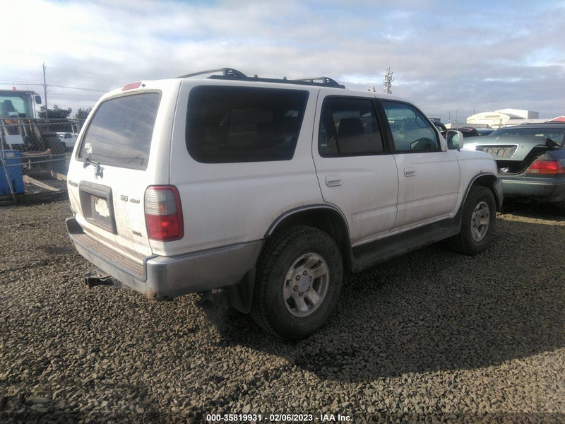 Toyota 4Runner 2000г.