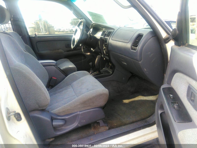 Toyota 4Runner 2000г.