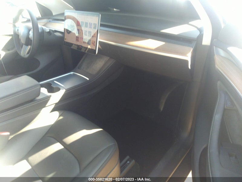 Tesla Model Y 2023г.