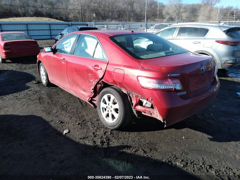 Toyota Camry 2011г.