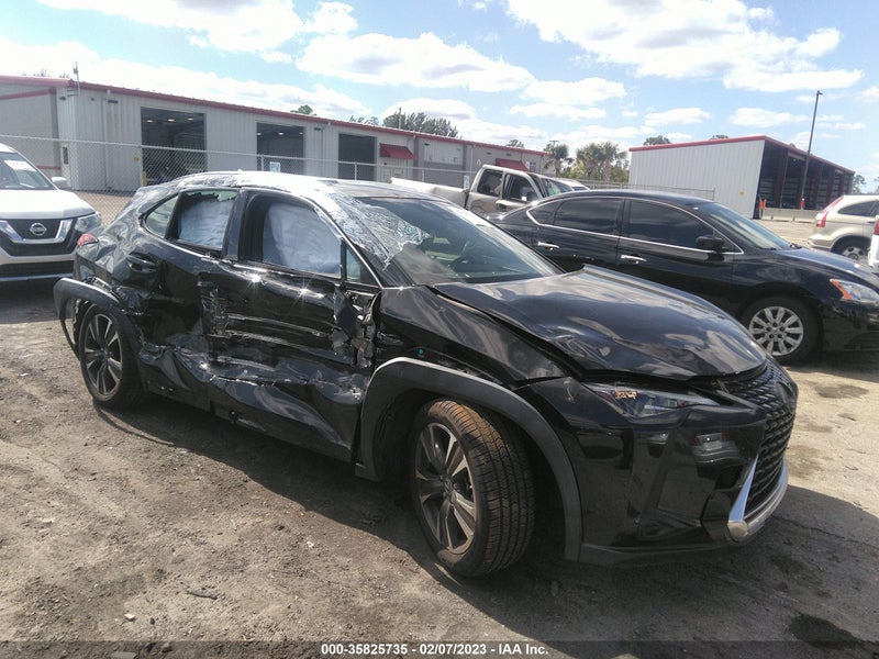 Lexus UX 200 2019г.