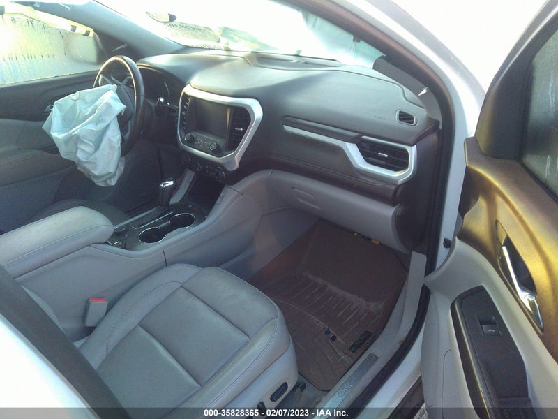 GMC Acadia 2017г.