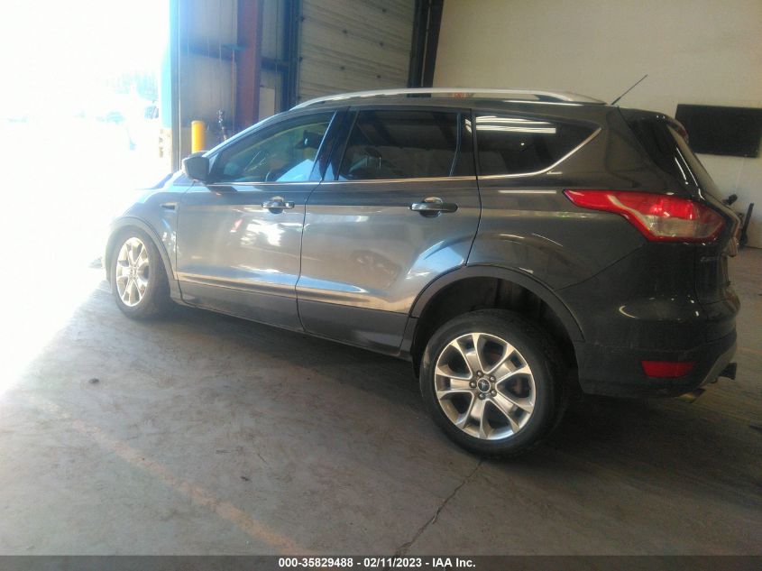 Ford Escape 2015г.