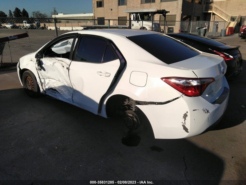 Toyota Corolla 2015г.