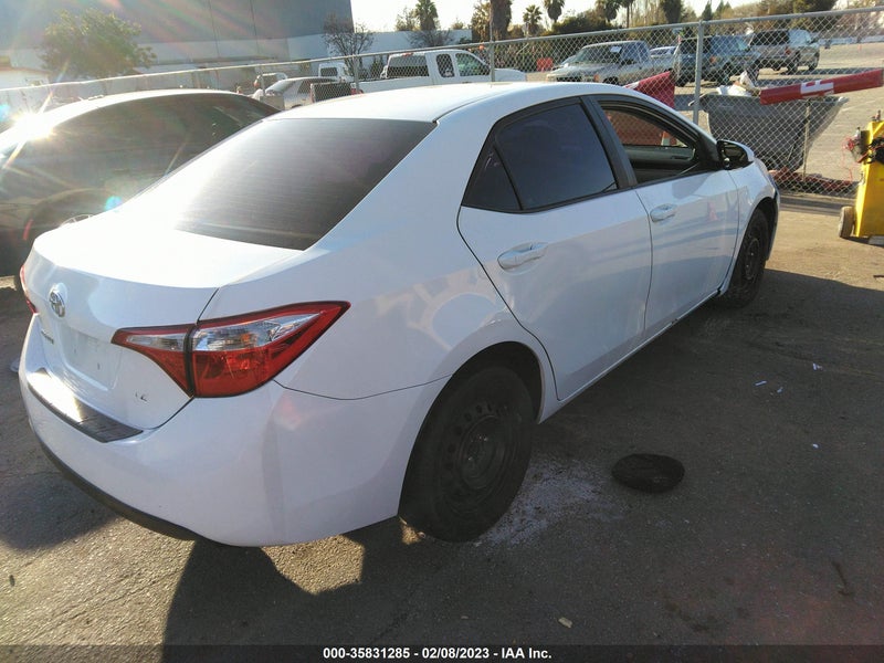 Toyota Corolla 2015г.