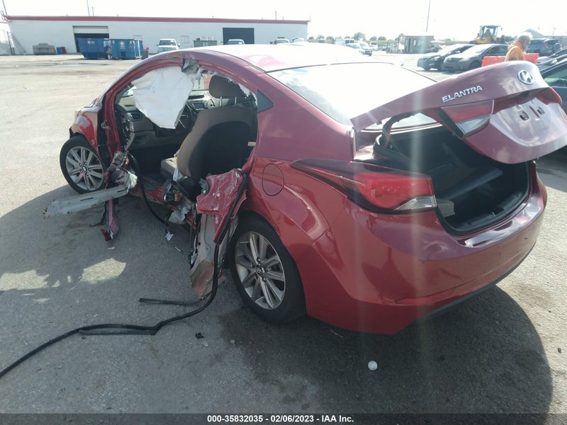 Hyundai Elantra 2015г.