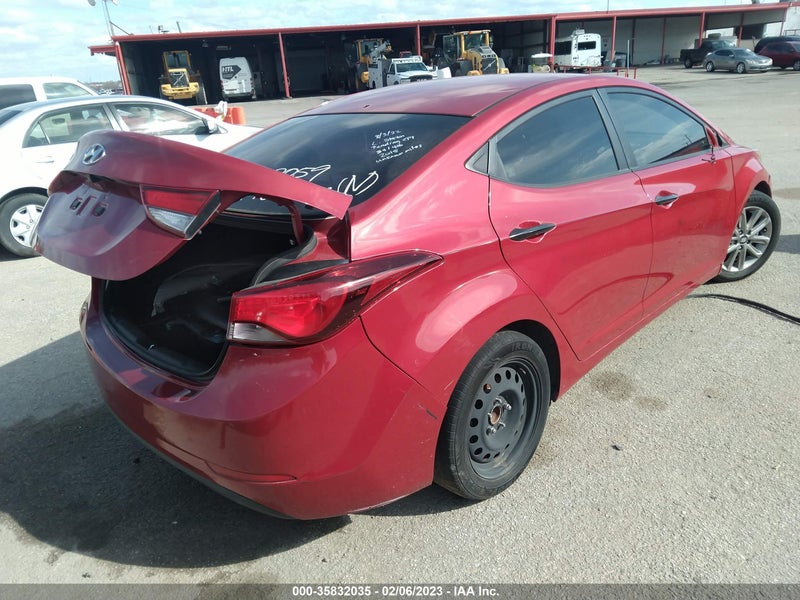Hyundai Elantra 2015г.