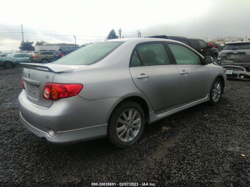 Toyota Corolla 2010г.