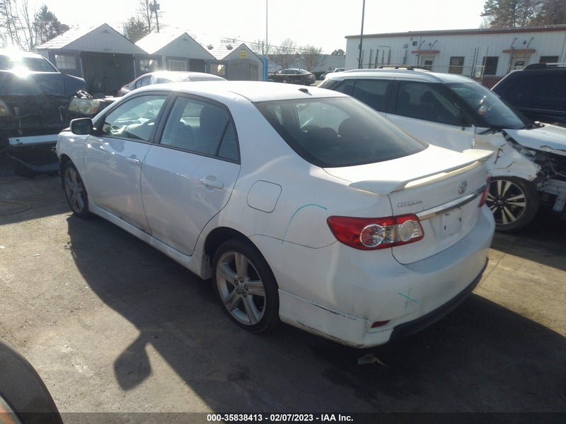 Toyota Corolla 2013г.