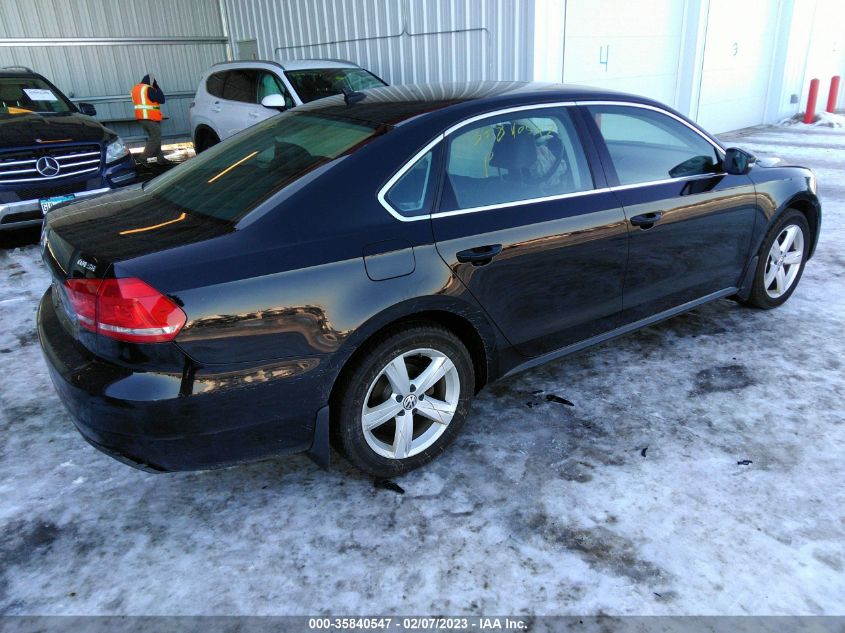 Volkswagen Passat 2013г.