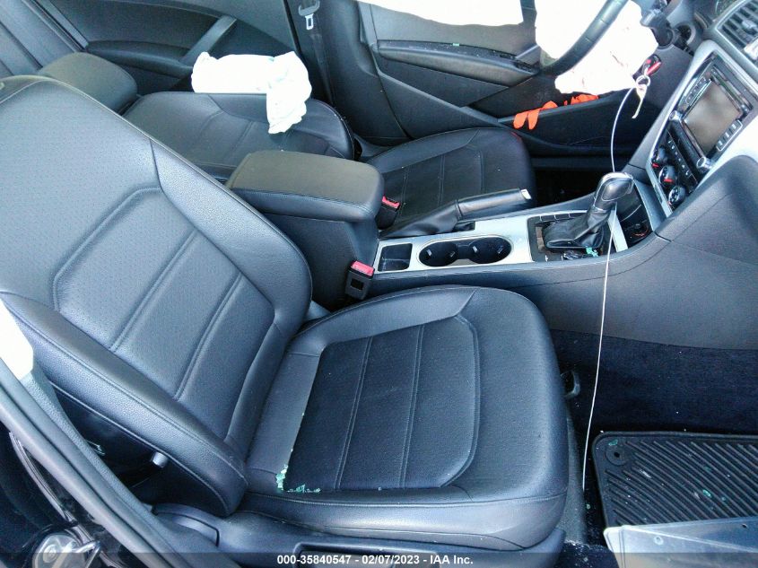 Volkswagen Passat 2013г.