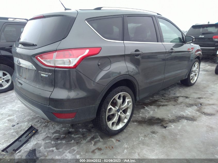 Ford Escape 2015г.