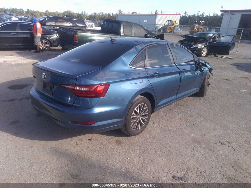 Volkswagen Jetta 2021г.