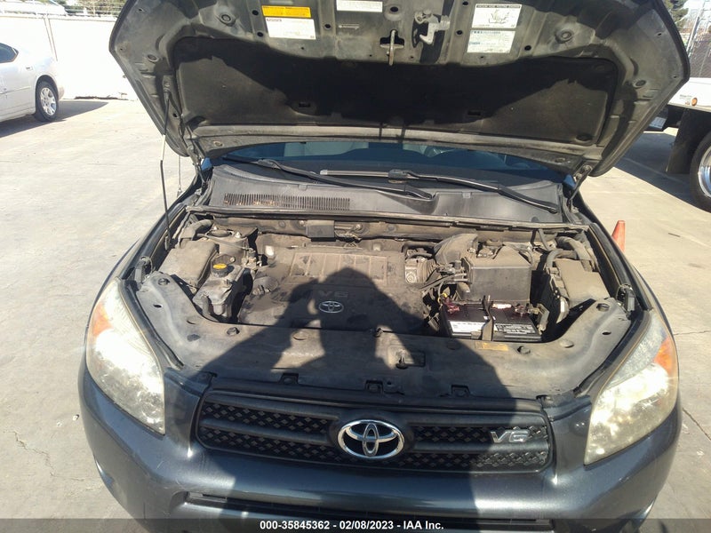 Toyota RAV4 2006г.