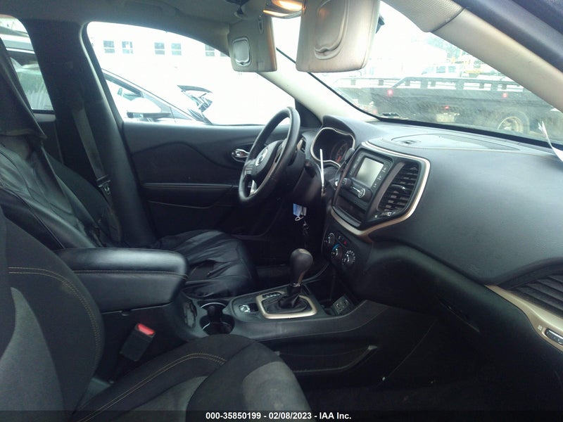 Jeep Cherokee 2016г.