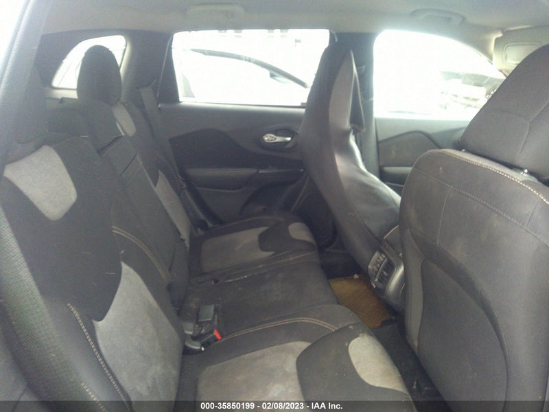 Jeep Cherokee 2016г.