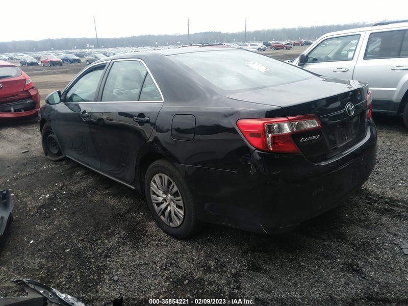 Toyota Camry 2013г.