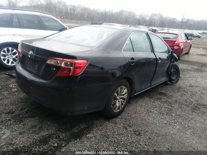Toyota Camry 2013г.