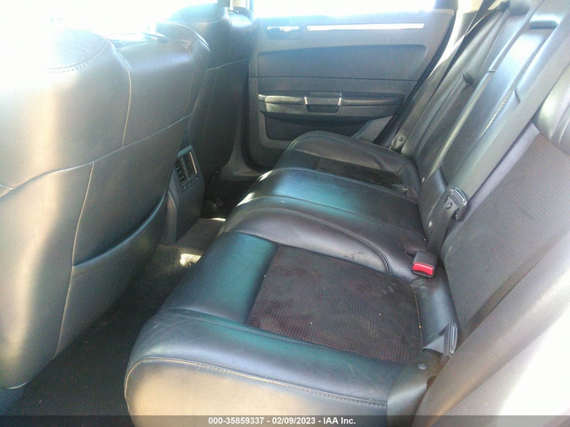 Chrysler 300 2010г.