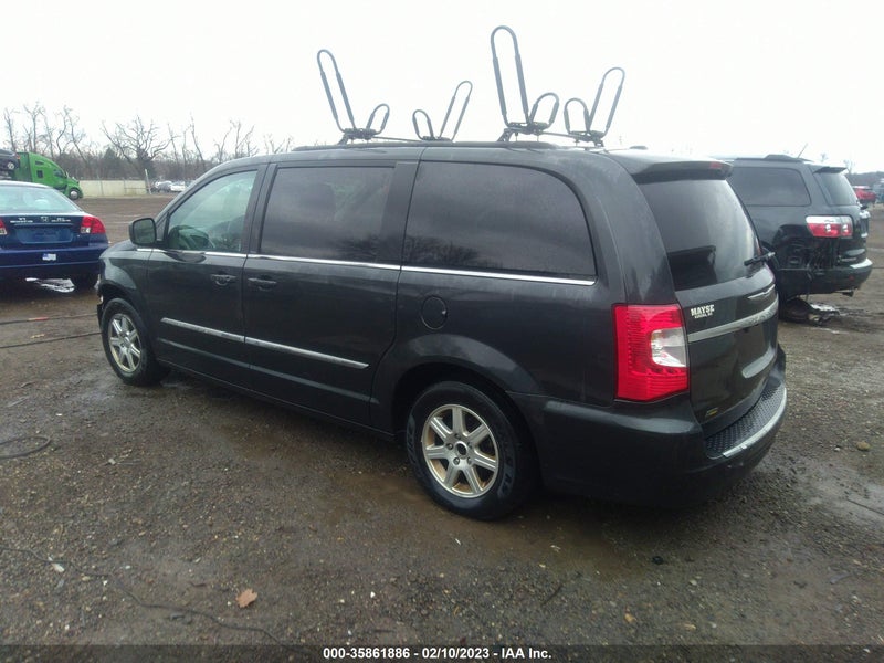 Chrysler Town & Country 2012г.