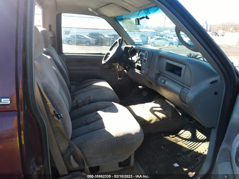 Chevrolet C/K 2500 Series 2000г.