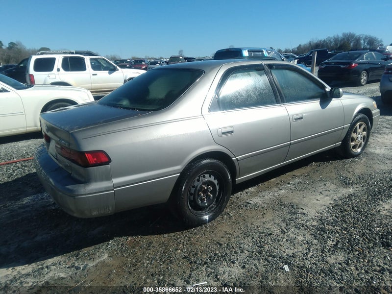Toyota Camry 1999г.