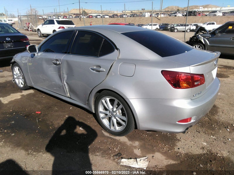 Lexus IS 2006г.