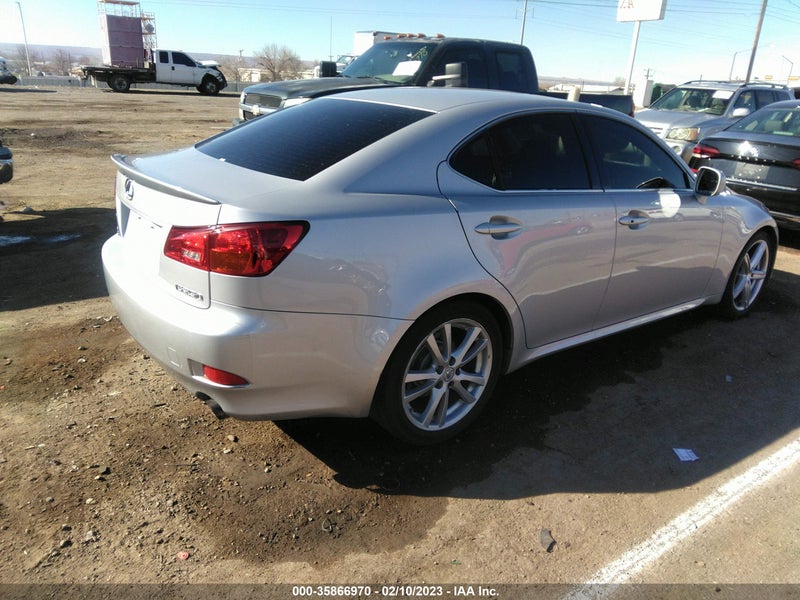 Lexus IS 2006г.
