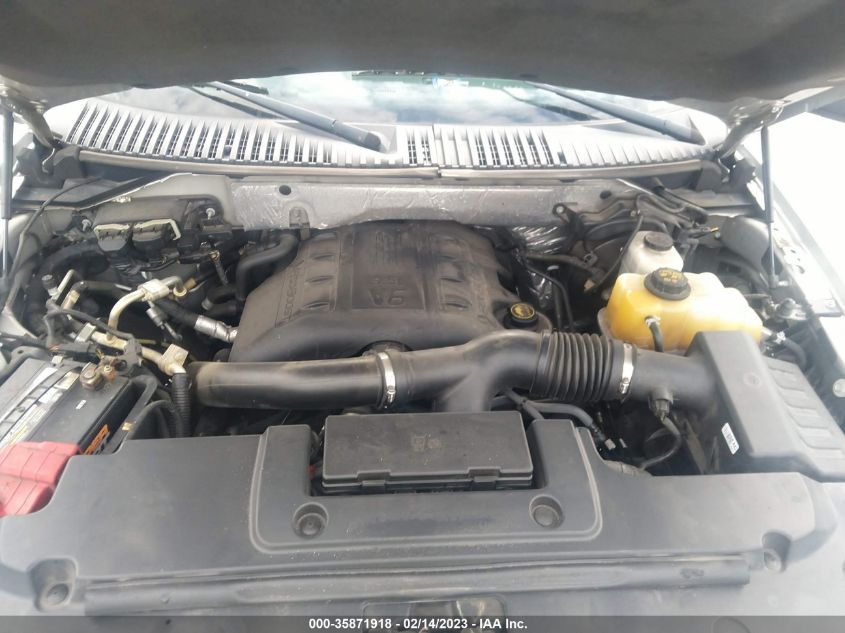 Ford Expedition 2015г.