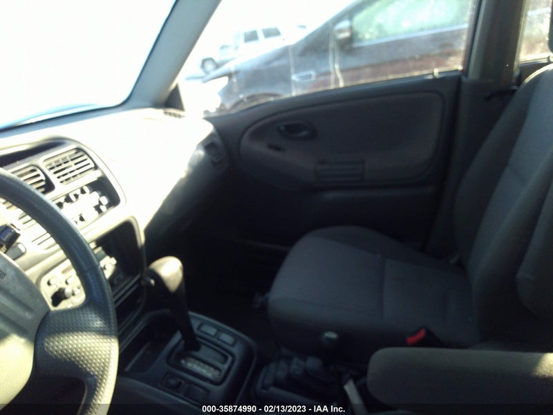 Chevrolet Tracker 2002г.