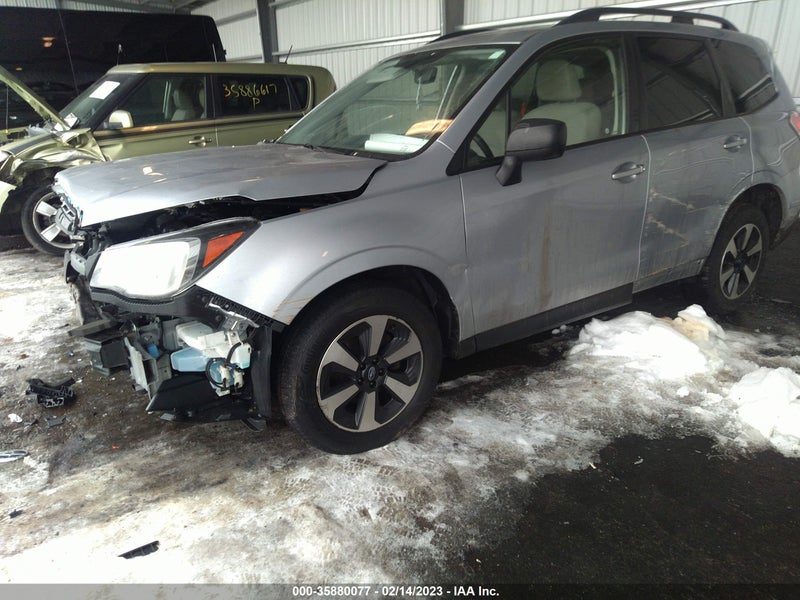 Subaru Forester 2017г.