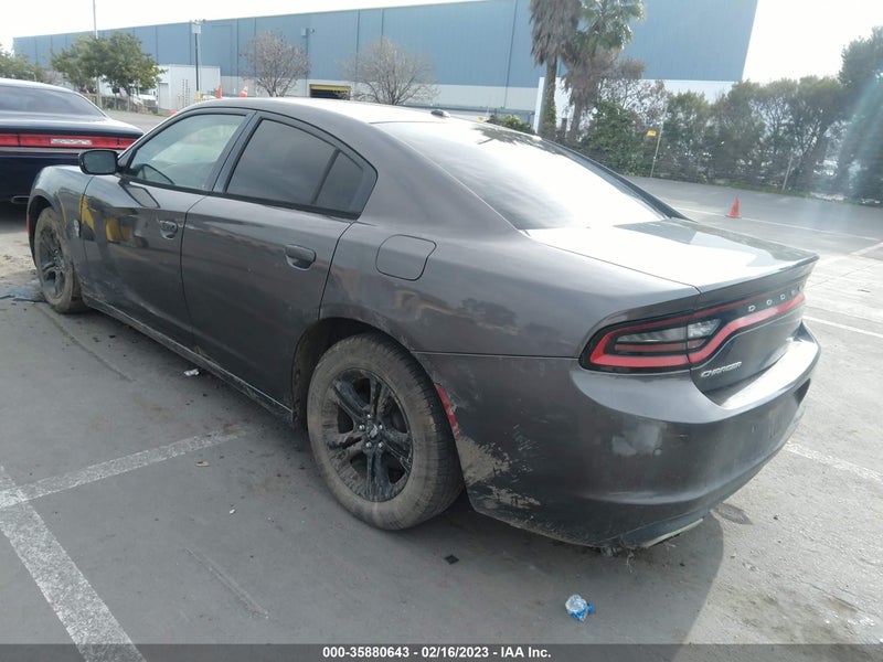 Dodge Charger 2015г.