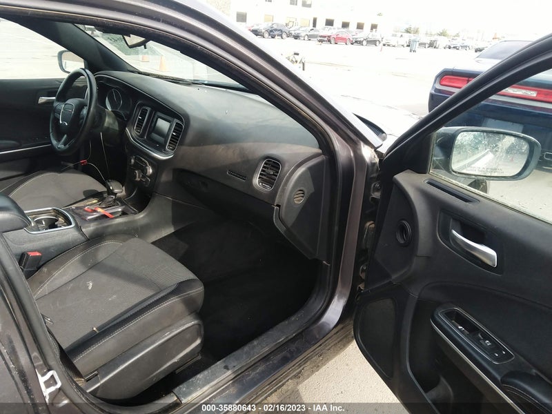 Dodge Charger 2015г.