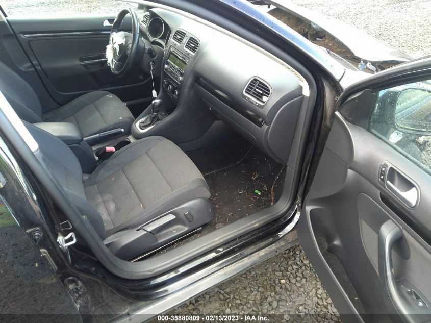 Volkswagen Jetta SportWagen 2013г.