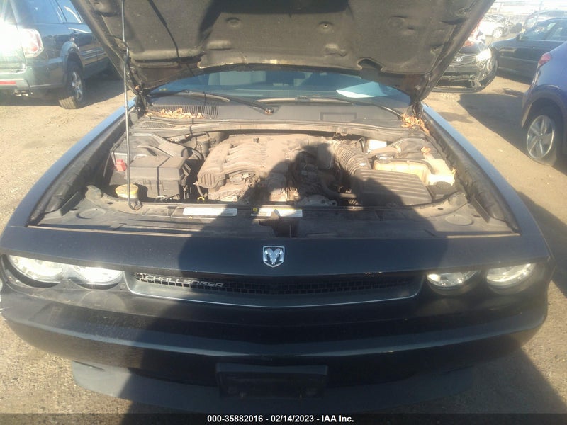 Dodge Challenger 2010г.