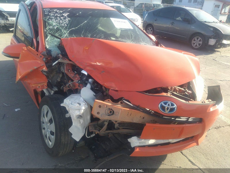 Toyota Prius C 2013г.