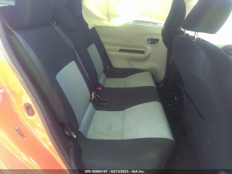 Toyota Prius C 2013г.