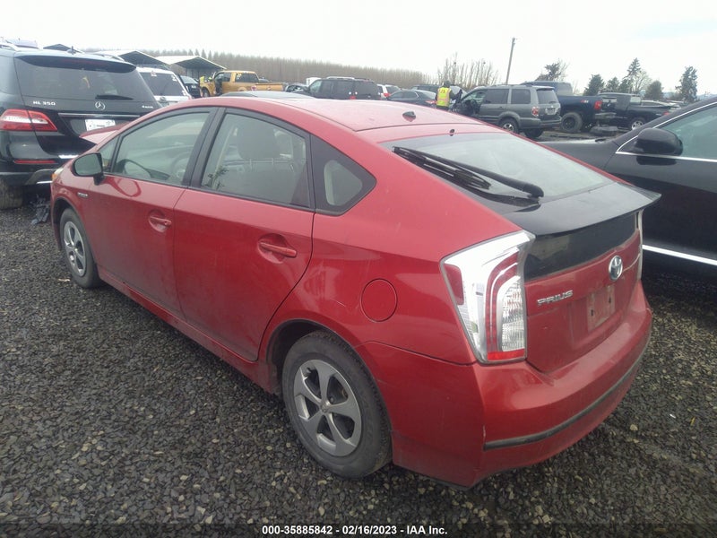 Toyota Prius 2013г.