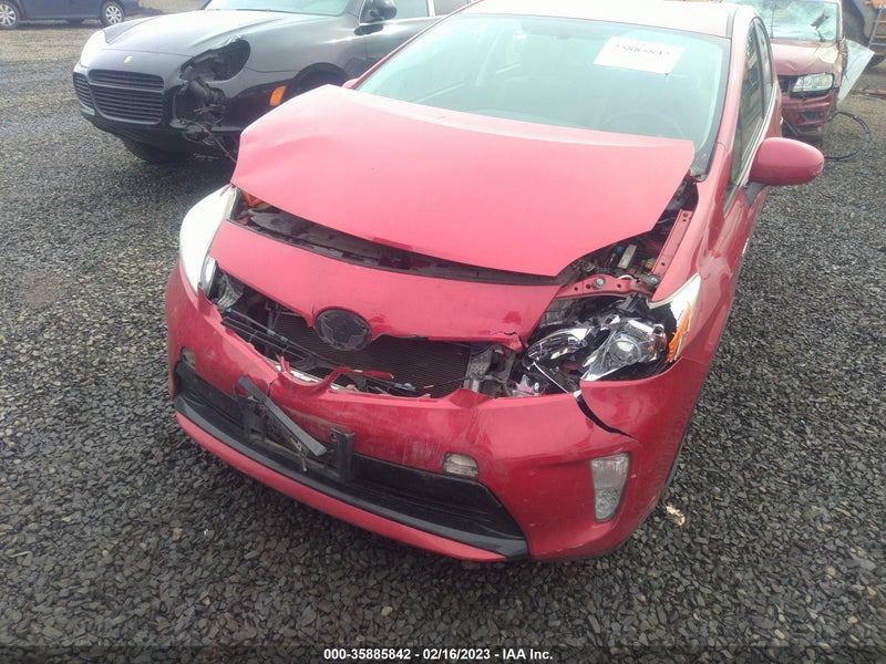 Toyota Prius 2013г.