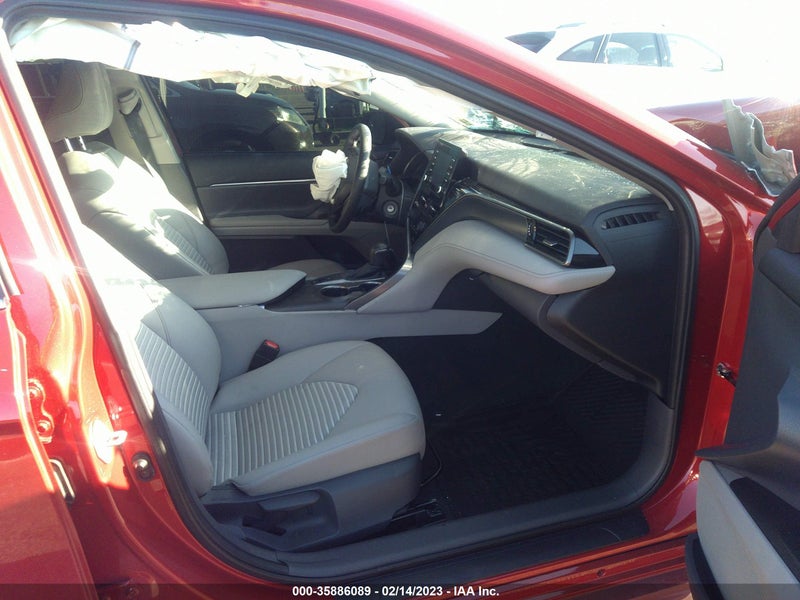 Toyota Camry 2021г.