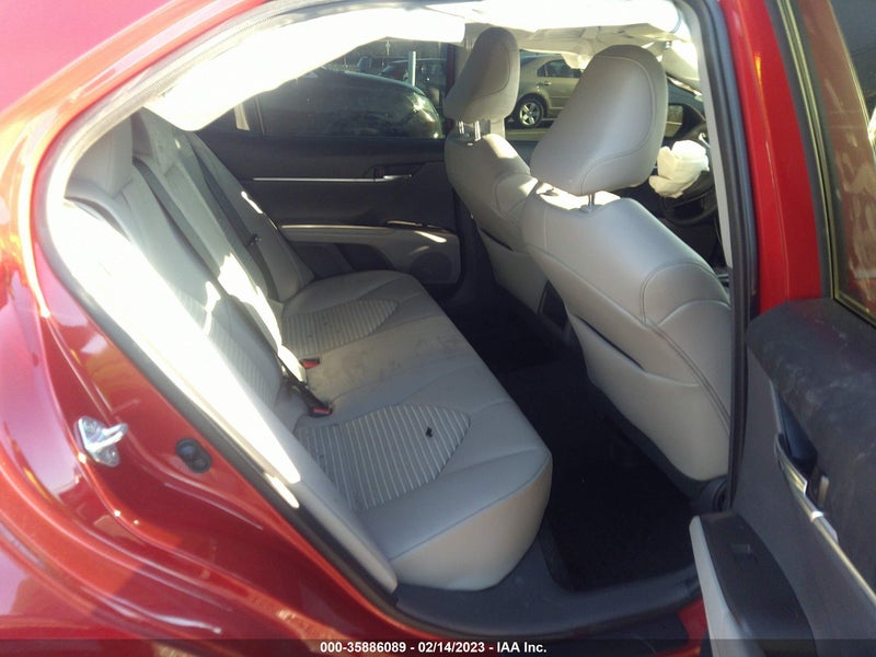 Toyota Camry 2021г.