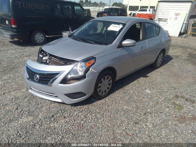 Nissan Versa 2018г.