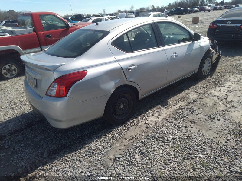 Nissan Versa 2018г.