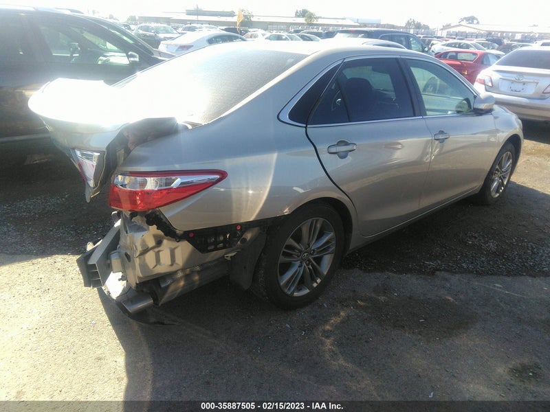Toyota Camry 2016г.