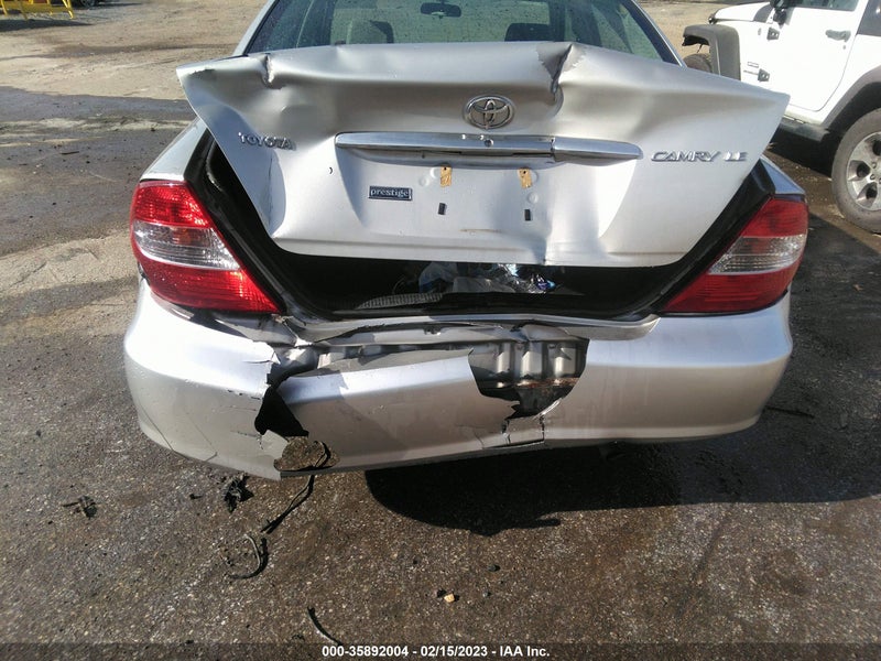 Toyota Camry 2004г.